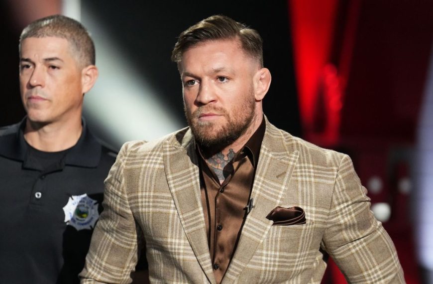 Conor McGregor Lashes Out After UFC Return Fight Gets Scrapped